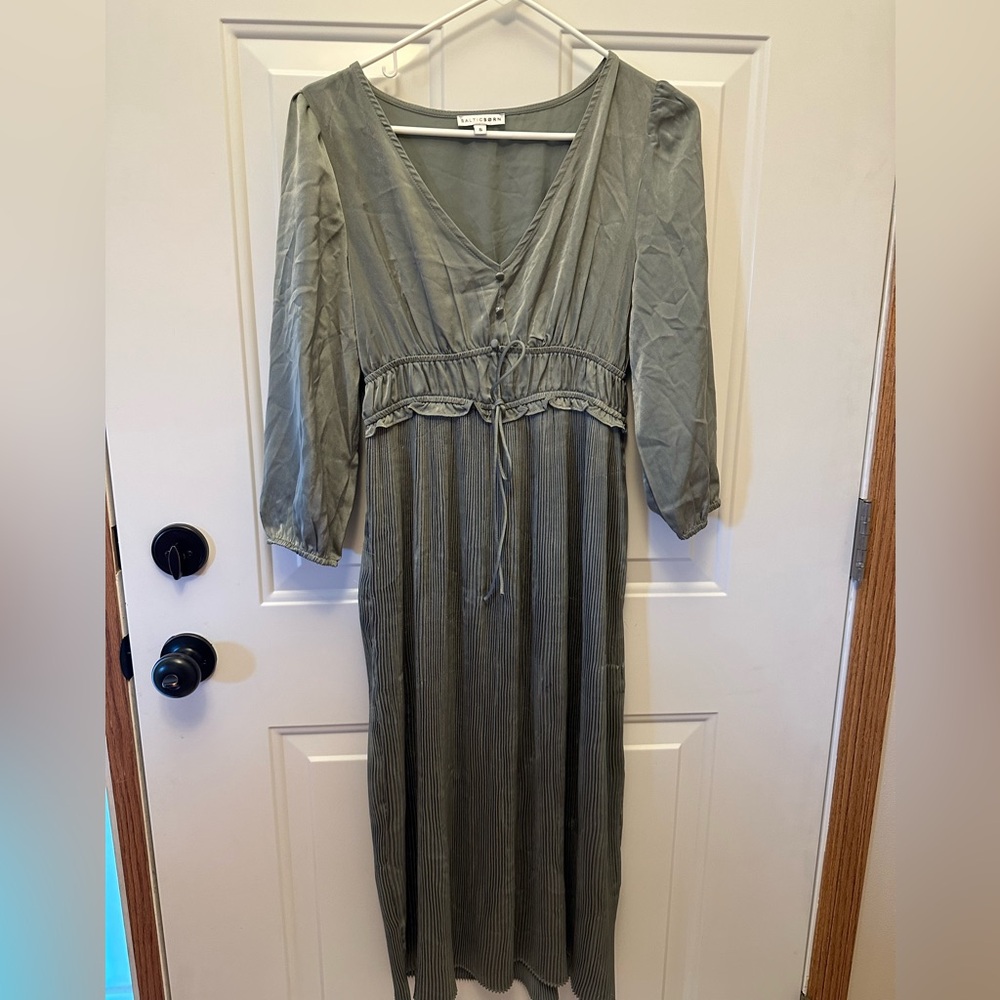 Sage Green Baltic Born Midi Dress size Small